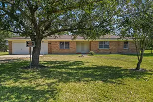 905 28th St, Dickinson, TX 77539 - Photo 4