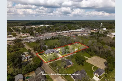 2031 Grand Avenue, Liberty, TX 77575 - Photo 2