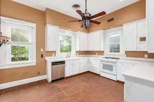 2031 Grand Ave, Liberty, TX 77575 - Photo 12