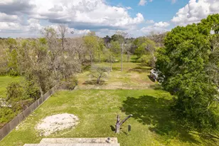 2031 Grand Ave, Liberty, TX 77575 - Photo 4