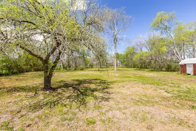 2031 Grand Avenue, Liberty, TX 77575 - Photo 40