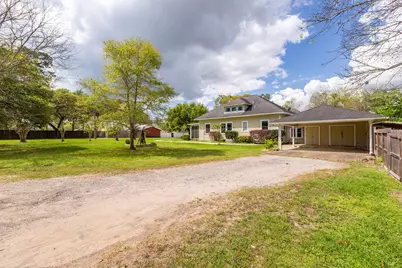 2031 Grand Avenue, Liberty, TX 77575 - Photo 46