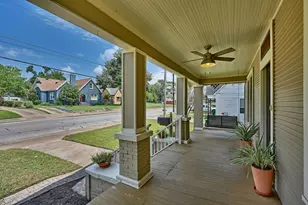 804 E Academy, Brenham, TX 77833 - Photo 4