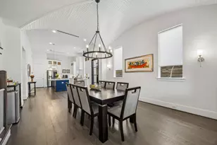 541 W 27th St, Houston, TX 77008 - Photo 2