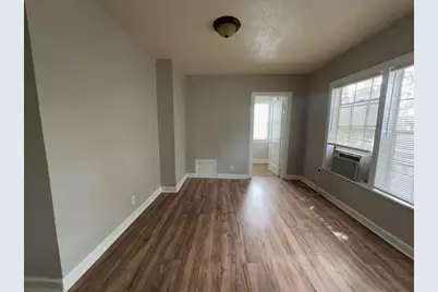 1552 Lombardy Street #4, Houston, TX 77023 - Photo 4