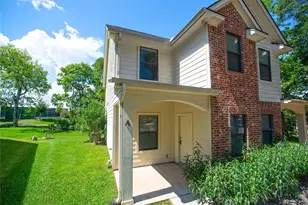 1426 April Villas, Conroe, TX 77356 - Photo 2