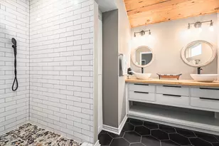 658 Warsaw St, Hitchcock, TX 77563 - Photo 12