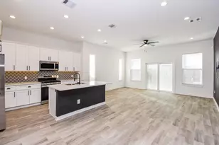 6828 Liverpool St, Houston, TX 77021 - Photo 6
