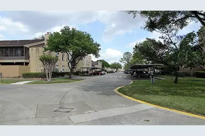 10555 Turtlewood Court #516, Houston, TX 77072 - Photo 2