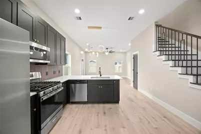 4117 Kewanee Street #A/B, Houston, TX 77051 - Photo 6