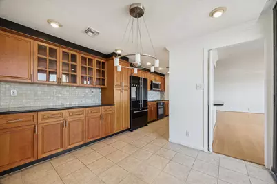 49 Briar Hollow Lane #1704, Houston, TX 77027 - Photo 4