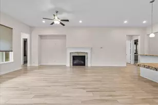 3806 Bandera Reserve Ln, Houston, TX 77059 - Photo 18