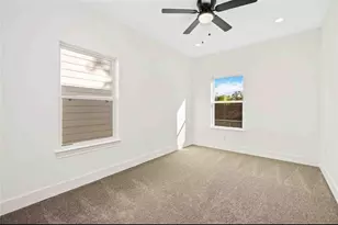4508 Noble St, Houston, TX 77020 - Photo 14