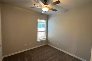 9804 Grosbeak Ln, Magnolia, TX 77354 - Photo 6