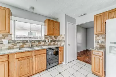 1916 Woodland Hills Drive, Missouri City, TX 77489 - Photo 8