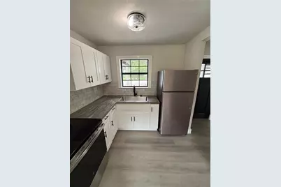 260 S East Avenue, New Braunfels, TX 78130 - Photo 6
