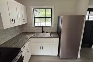 260 S East Ave, New Braunfels, TX 78130 - Photo 6