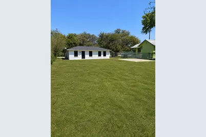 260 S East Avenue, New Braunfels, TX 78130 - Photo 18
