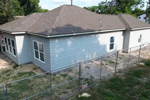 3218 Tuam St, Houston, TX 77004 - Photo 6