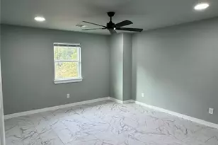 169 S 10th St, Conroe, TX 77301 - Photo 24