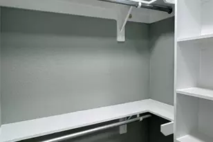 169 S 10th St, Conroe, TX 77301 - Photo 28