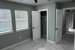 169 S 10th St, Conroe, TX 77301 - Photo 36