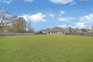 696 W Linnwood Dr, Woodbranch, TX 77357 - Photo 6