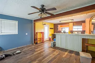 7526 3rd Ave, Sabine Pass, TX 77640 - Photo 2