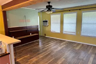 7526 3rd Ave, Sabine Pass, TX 77640 - Photo 4