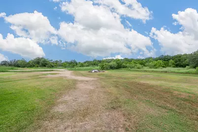 7526 3rd Avenue, Sabine Pass, TX 77640 - Photo 26