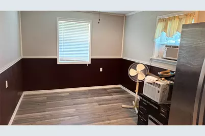 7526 3rd Avenue, Sabine Pass, TX 77640 - Photo 18