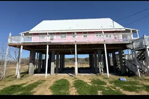 7526 3rd Ave, Sabine Pass, TX 77640 - Photo 1