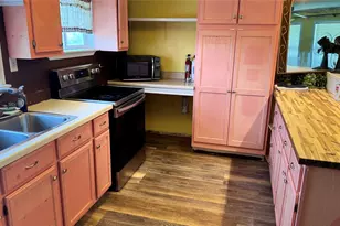 7526 3rd Ave, Sabine Pass, TX 77640 - Photo 6