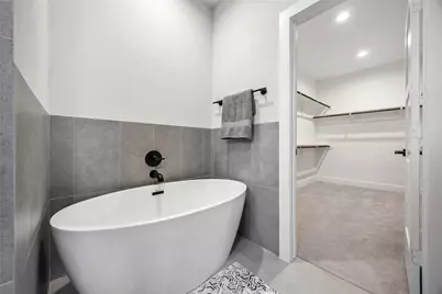 321 Charlock Street, Houston, TX 77022 - Photo 8