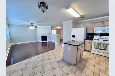 26848 Manor Crest Court, Kingwood, TX 77339 - Photo 4