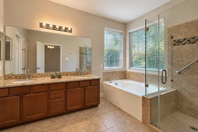 19 Cirrus Court, The Woodlands, TX 77380 - Photo 28