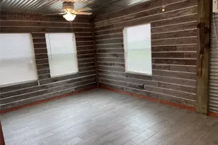 544 Marlin St, Sargent, TX 77414 - Photo 4