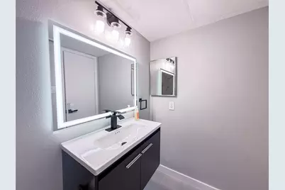 3900 Woodchase Drive #77, Houston, TX 77042 - Photo 20