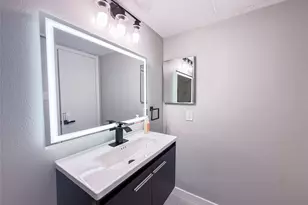 3900 Woodchase Dr, Houston, TX 77042 - Photo 20