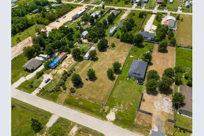 1586 County Road 3542, Cleveland, TX 77327 - Photo 6