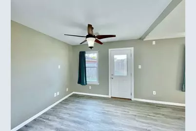6935 Creek Village Drive, Katy, TX 77449 - Photo 16