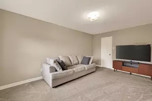 4227 N Webber Dr, Pearland, TX 77584 - Photo 32