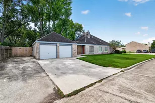 2303 La Quinta Dr, Missouri City, TX 77459 - Photo 6