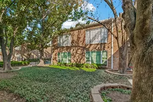 2201 Fountain View Dr, Houston, TX 77057 - Photo 1