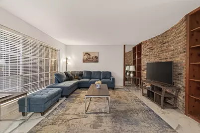 2201 Fountain View Drive #29, Houston, TX 77057 - Photo 4