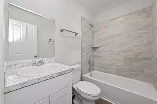 154 Lakeview Dr E, Livingston, TX 77351 - Photo 12