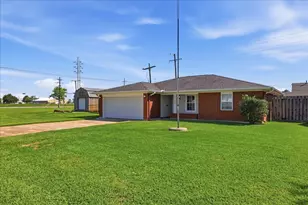 1508 N 12th Street N, Nederland, TX 77627 - Photo 4