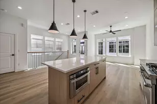 734 Curtin St, Houston, TX 77018 - Photo 2