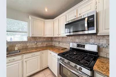 16747 Square Rigger Lane, Friendswood, TX 77546 - Photo 8