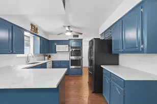 8223 Bairnsdale Ln, Houston, TX 77070 - Photo 14